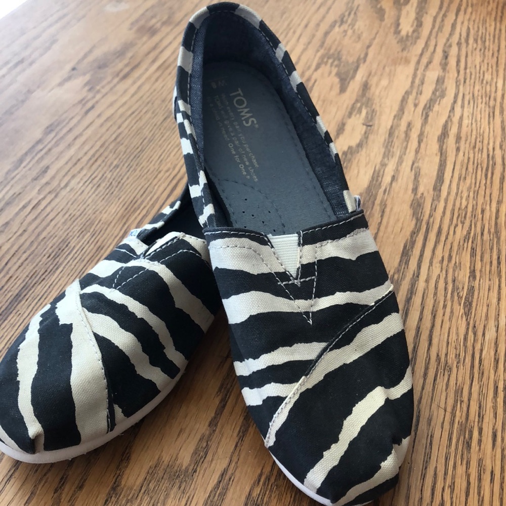 TOMS SHOES 🥀🥀🥀